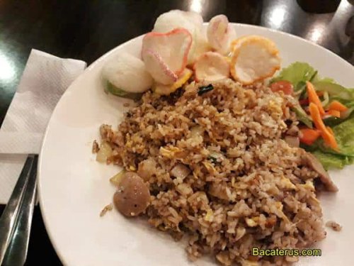 Apa aja sih menunya?, Lokasinya dimana sih?, Bagaimana Interiornya?, Bedanya dengan tempat makan lain apa aja sih?, Kedai Belly Boom, Tempat Nongkrong yang Asyik di Cimahi