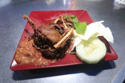 Top 10+ Tempat Makan Lalapan Enak di Malang yang Paling Mantap