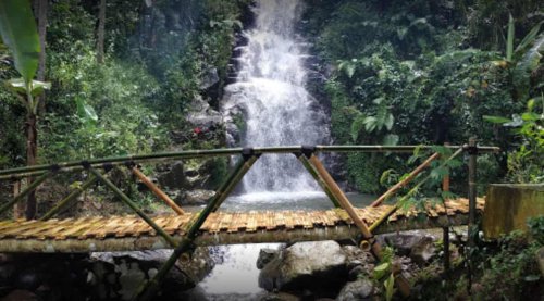 1. Curug Pitu, 2. Pemandian Air Panas Pingit, 3. Wisata Sawah Wates, 4. Objek Wisata Tampomas, 5. Balai Budaya Banjarnegara, 6. TRMS Serulingmas, 7. Dataran Tinggi Dieng, 8. Bendungan Panglima Besar Jenderal Sudirman, Top 8+ Tempat Wisata di Banjarnegara yang Harus Dikunjungi