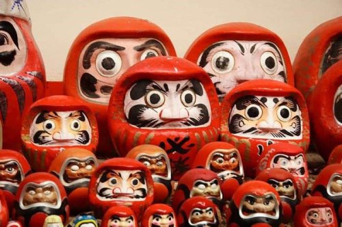 Top 10+ Boneka Khas Jepang yang Unik &amp; Cocok untuk Oleh-Oleh
