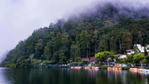 Liburan ke 10 Tempat Wisata Seru di Magetan Ini Yuk!