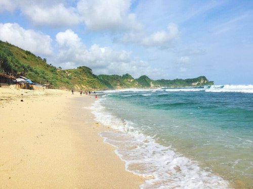 Mau Wisata Bahari? Kunjungi 9 Pantai di Wonogiri Yuk!