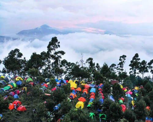 Gunung Putri Lembang, Tempat Camping dengan View Indah