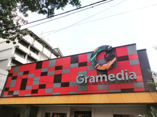 1. Gramedia Supratman, 2. Gramedia Merdeka, 3. Gramedia Trans Studio Mall, 4. Gramedia Istana Plaza, 5. Gramedia Paris Van Java, 6. Gramedia Festival City Link, 7. Gramedia Purnawarman, 8. Gramedia Miko Mall, 9. Gramedia Metro Indah Mall, Bookworms, Ini Dia 9 Lokasi Toko Buku Gramedia di Bandung