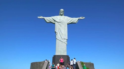 1. Kristus Sang Penebus, 2. Curumim, 3. Patung Hideraldo Luiz Bellini, 4. Monumen Perang Dunia II, 5. Os Candangos, 6. Monumento a Independencia do Brasil, 7. Discovery of Brazil oleh Rodolfo Bernadelli, 8. Patung Pedro I, 9. Monument to the Bandeiras, 10. Monumento O Passageiro, Top 10+ Patung-patung Terkenal di Brazil dengan Ragam Sejarahnya