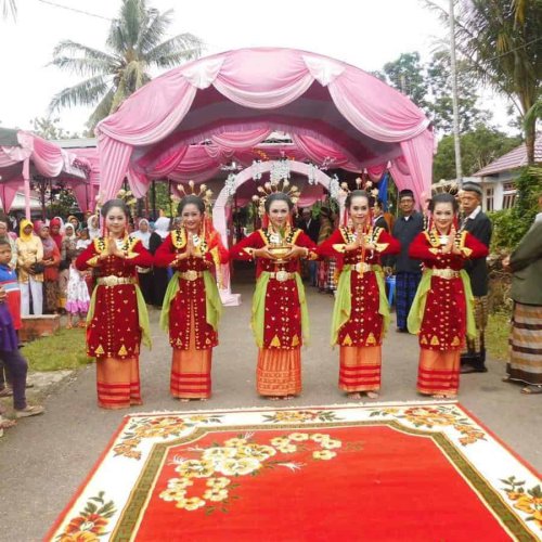 Top 10+ Tarian Adat Bengkulu yang Menarik untuk Diketahui