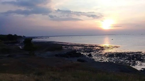 1. Pantai Lekok, 2. Pantai Blandongan, 3. Pantai Penunggul, 4. Pantai Tambak Bahak, 5. Pantai Pasir Panjang, 6. Pantai Kisik, 7. Pantai Karang Hitam, 8. Pantai Panggung, 9. Pantai Watuprapat Nguling, Top 9+ Pantai di Pasuruan yang Menarik untuk Dikunjungi