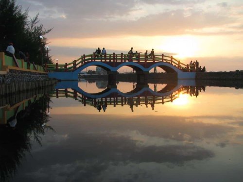 1. Pantai Pasir Kencana, 2. Pantai Sunter Depok Indah, 3. Pantai Slamaran Indah, 4. Pantai Wonokerto, 5. Pantai Asri Api-Api, 6. Wisata Bahari PPNP, Inilah 6 Pantai di Pekalongan untuk Para Pencinta Pantai