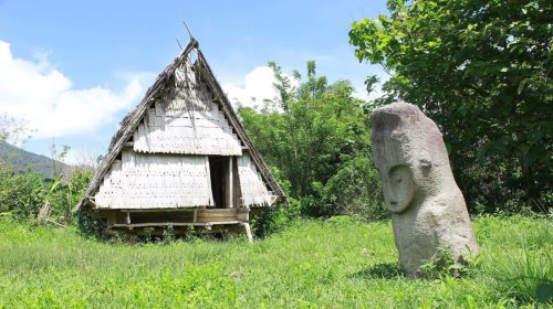 3 Rumah Adat Asal Sulawesi Tengah yang Sangat Unik