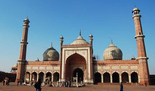 Top 10+ Masjid di India yang Bersejarah dan Berarsitektur Megah