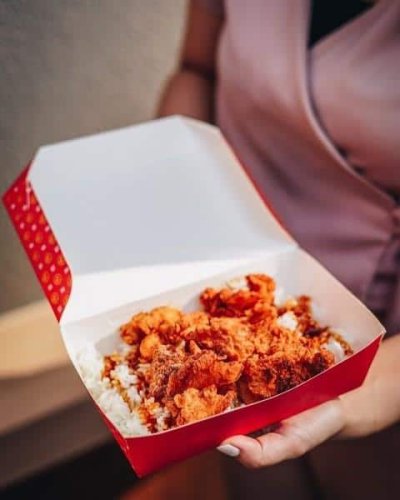 Sekilas tentang Gerai Xiji, 1. Crispy Chicken with Signature Mala, 2. Crispy Dori with Signature Mala, 3. Chicken Skin with Truffle, 4. Dori Crispy with BBQ, 5. Original Mushroom Crispy, 6. Original Crispy Chicken, 7. Crispy Chicken Crunch Pack, Ingin Camilan Unik? Coba 7 Menu Xiji Paling Enak Ini!