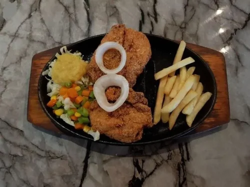 Top 10+ Rekomendasi Menu Steak Hut Paling Enak di Surabaya