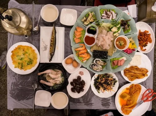 Top 10+ Makanan Pedas Korea yang Enak dan Membakar Lidah