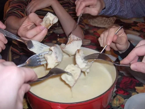 Top 10+ Makanan Khas Swiss untuk Penyuka Hidangan Gurih