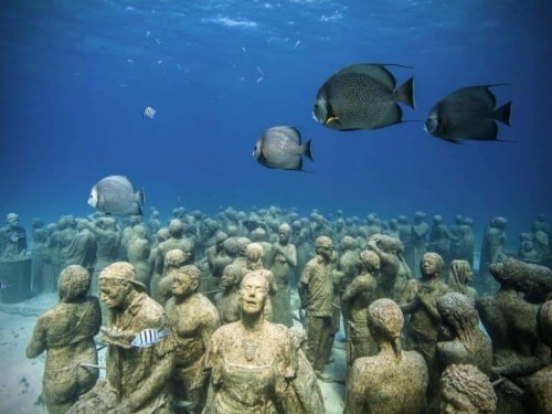 1. Museo Subacu&aacute;tico de Arte (MUSA) (Meksiko), 2. Underwater Archaeological Park of Baia (Italia), 3. Museum of Underwater Art (MOUA) (Australia), 4. Caesarea Underwater Archeological Park (Israel), 5. Museo Atl&aacute;ntico Lanzarote (Spanyol), 6. The Baiheliang Underwater Museum (Tiongkok), 7. Cape Tarkhankut Underwater Museum (Krimea), 8. Molinere Underwater Sculpture Park (Grenada), Inilah Keindahan 8 Museum Bawah Laut yang Ada di Dunia
