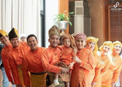 Yuk, Kenali Pakaian Adat Jambi yang Kental Budaya Melayu!