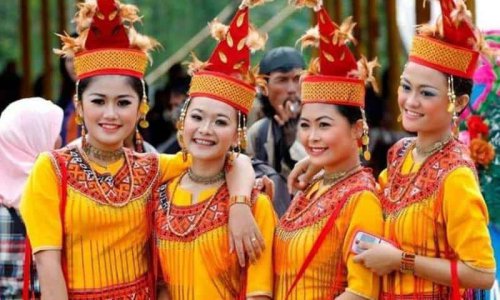 Ragam Baju Adat Sulawesi Selatan yang Punya Makna Khusus