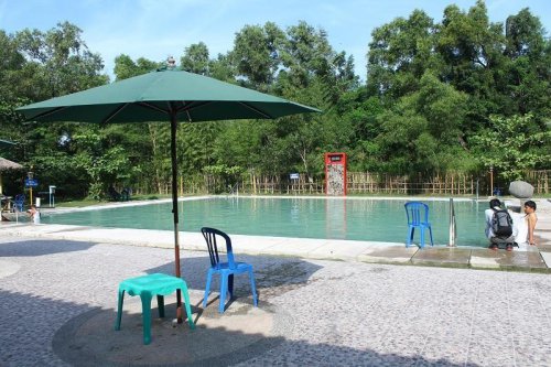 1. Banyu Panas Palimanan, 2. Waterpark Ciperna, 3. Cirebon Waterland Ade Irma Suryani, 4. Waterboom Siwalk, 5. Tirtamas Gemilang Waterpark, 6. Waterboom Grage City Mall, 7. Apita Waterboom, 8. Jempol Waterpark&nbsp;, 9. Kolam Renang The Garden, 10. Kolam Renang Umum Taman Cipto, Top 10+ Kolam Renang di Cirebon untuk Liburan Bersama Keluarga
