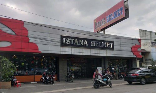 1. Istana Helmet, 2. Bandung Helmet Gallery, 3. RSV Helmet Store, 4. King Helmet, 5. Gitohelm - Bandung Helmets Shop &amp; Service Center, 6. Pungkur Helm, 7. RC Motogarage Bandung, 8. Sky MotoSport, 9. Bike Master, 10. Mr.Kiasu Helm, Top 10+ Rekomendasi Toko Helm Terlengkap di Kota Bandung