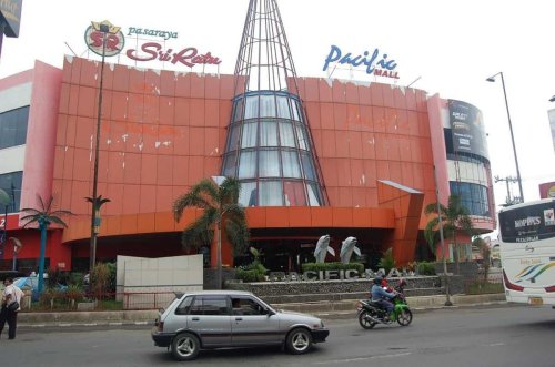 1. Pacific Mall, 2. Rita Supermall, 3. Transmart, 4. Super Indo DeBe Mall, 5. Toserba Yogya, 6. Yogya Mall Slawi, 7. Mutiara Cahaya Mejasem, Inilah 7 Rekomendasi Mall Terbaik dan Populer di Tegal