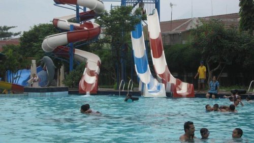 Rekomendasi 10 Kolam Renang di Sidoarjo yang Mesti Dikunjungi