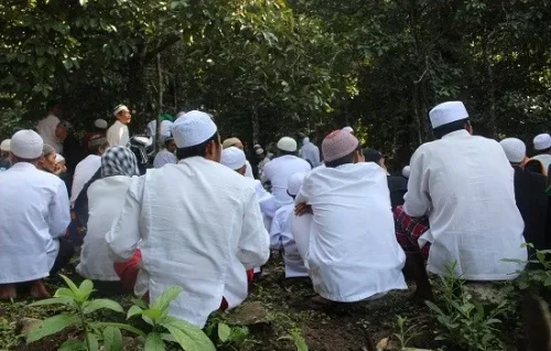 Fakta Menarik Kampung Dukuh yang Menarik untuk Diketahui