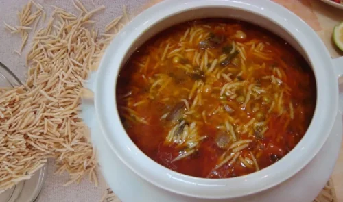 1. Hlalem, 2. Omek Houria, 3. Chorba, 4. Brik, 5. Tajine, 6. Shakshuka, 7. Assidat Zgougou, 8. Mloukhia, 9. Couscous, 10. Osban, Top 10+ Makanan Khas Tunisia yang Kaya dengan Rempah-Rempah