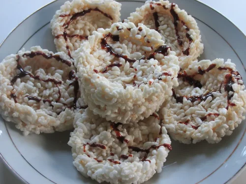 1. Batiah, 2. Galamai, 3. Rendang Telur Kering, 4. Rendah Runtiah, 5. Rendang Paru, 6. Kerupuk Sanjai, 7. Bareh Randang, 8. Karupuk Jangek, 9. Pangek Cubadak, 10. Saluang, Top 10+ Oleh-Oleh Khas Payakumbuh yang Wajib Dibawa Pulang