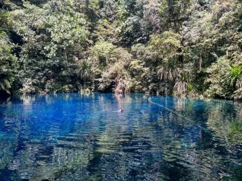 1. Telaga Biru Samares, 2. Pantai Anggopi, 3. Air Terjun Wafsarak, 4. Goa Binsari, 5. Air Terjun Karmon, 6. Wisata Cagar Budaya Kuburan Tua Padwa, 7. Pantai Batu Picah, 8. Tanjung Saruri, 9. Pulau Owi, 10. Pantai Segara Indah, Top 10+ Tempat Wisata di Biak, Destinasi Cantik yang Tersembunyi