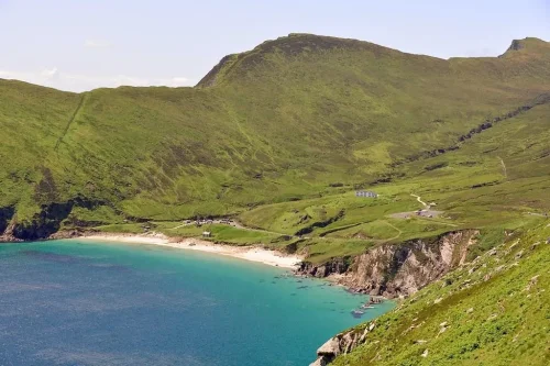 Top 10+ Pantai Terkenal di Irlandia yang Tak Kalah Indahnya