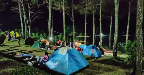 1. Alas Pelangi, 2. Lentera Camp Trawas, 3. Bumi Perkemahan Air Terjun Dlundung, 4. Selotapak Camp, 5. Bumi Perkemahan Lumbung Wit-Witan, 6. Gartenhutte Camp Ground, 7. Obis Camp, 8. Sasana Krida Jatijejer, 9. Abhimata Camp Site, Top 9+ Rekomendasi Lokasi Camping Terbaik dan Terasyik di Trawas