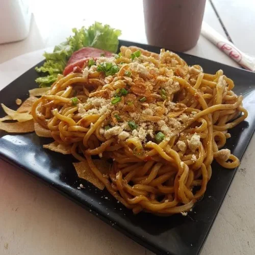 Top 8+ Menu Lezat di Mie Kober, Pionir Mie Pedas Asal Malang