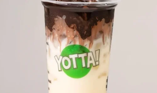 1. Yotta Choco Belgian, 2. Yotta Cappucino, 3. Yotta Lava Green Tea, 4. Yotta Brown Sugar Milk Tea, 5. Yotta Brown Sugar Creamy Choco, 6. Yotta Brown Sugar Milk Tea Cheese, 7. Yotta Regal Milk Brown Sugar, 8. Yotta Egg Pudding Fresh Milk, 9. Yotta Strawberry Yogurt, 10. Yotta Avocado Choco Cheese, Top 10+ Pilihan Minuman Kekinian di Yotta yang Wajib Dicoba