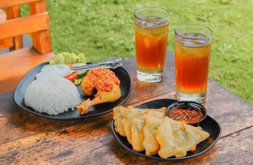 Ini Dia Rekomendasi Menu di Bento Kopi yang Paling Enak