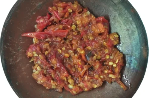 1. Sambal Bajak, 2. Sambal Bawang, 3. Sambal Gongso, 4. Sambal Belut, 5. Sambal Gobal Gabul, 6. Sambal Kecap, 7. Sambal Mangga Muda, 8. Sambal Nanas Muda, 9. Sambal Tahu, 10. Sambal Tempe, 11. Sambal Teri, 12. Sambal Tomat, 13. Sambal Terasi Ijo, 14. Sambal Cumi, Top 14+ Macam Sambal Enak di Waroeng SS, Siap Menggoyang Lidah