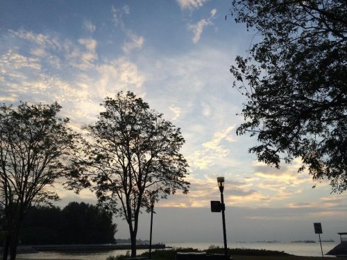 East Coast Park &ndash; Playing, Exercising, and Having Fun