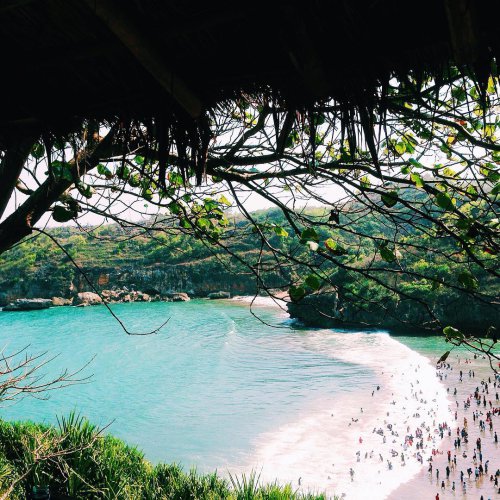 Pantai Baron, Pantai Mercusuar Tujuan Wisata di Gunung Kidul