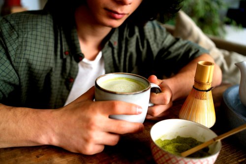 Minum Matcha di Pagi Hari, Boleh Nggak Ya?