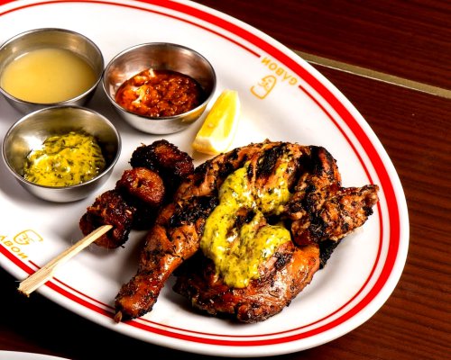 1. Paris di Jakarta, 2. Gabon, 3. Ayam Afrika, 4. FJ Bistro &amp; Deli, 5. Journee, 6. JL Jakarta, 7. LEGE Coffee &amp; Toastie&nbsp;, Top 7+ Tempat Mencicipi Ayam Afrika di Jakarta