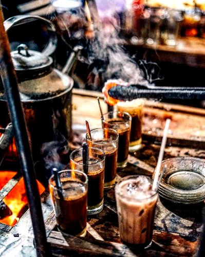 Top 5+ Angkringan Kopi Jos di Jogja yang Legendaris