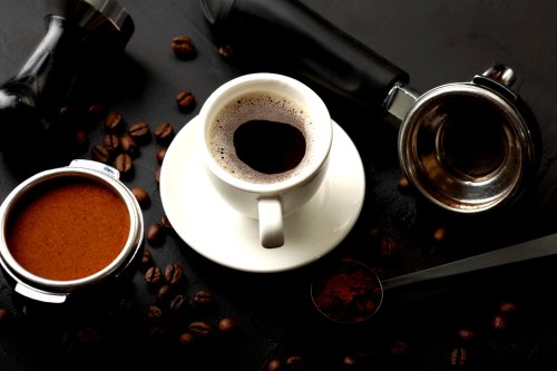 Apa Itu Black Coffee?, Dari Mana Kopi Berasal?, Bedanya White Coffee dan Black Coffee, Macam-Macam Black Coffee, Prediksi 2026: Black Coffee Jadi Tren Besar, Apa Itu Black Coffee yang Bakal Jadi Tren di Tahun 2026