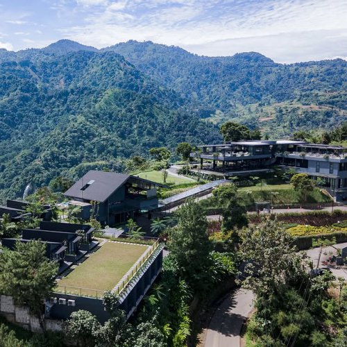 Top 10+ Cafe di Sentul View Alam buat Short Escape!
