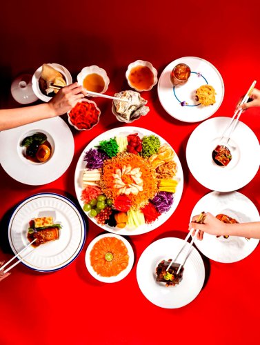 1. Fajar Resto, 2. Maystar Restaurant, 3. Han Palace, 4. Djaman Doeloe Resto, 5. Grand Royal Restaurant, 6. Yaoyao Fish, 7. Tao Hua Yuan&nbsp;, 8. Tang Palace Authentic&nbsp;, 9. Ming Garden, 10. Xiang Fu Hai Cuisine, Top 10+ Restoran untuk CNY Dinner di Surabaya