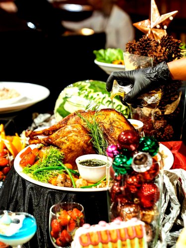 Top 10+ Hotel di Bandung dengan Christmas Buffet Terbaik