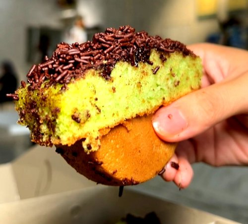 Top 7+ Pukis Enak di Bandung untuk Teman Ngemil