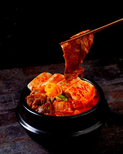 1. Arirang Korean BBQ, 2. Daebagyu Korean BBQ, 3. Namsan Pocha, 4. GoGrill-ah!, 5. Kini Korean Bistro, 6. Cyrano Korean Cafe, 7. CC Seoul&nbsp;, 8. Nanda Kitchen, 9. 1988 Pocha, 10. Myeongdong Galbi, Top 10+ Restoran Korea di Bogor yang Bisa Dicoba!