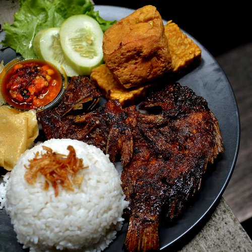 Top 7+ Tempat Makan Murah di Bintaro Anti Kantong Jebol