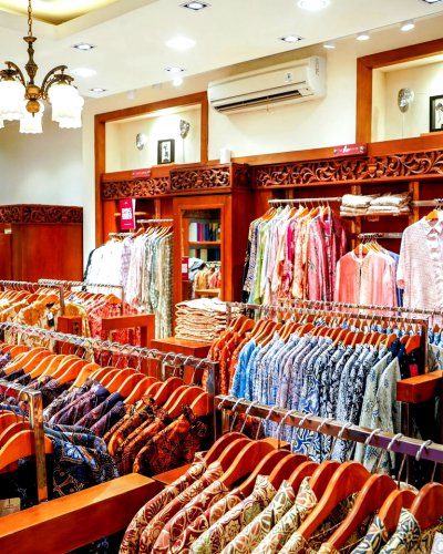 Top 10+ Toko Batik di Jogja yang Bikin Kalap Belanja