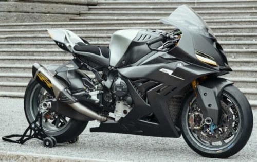 BMW Motorrad Concept RR presented at the Concorso d&rsquo;Eleganza Villa d&rsquo;Este show in France