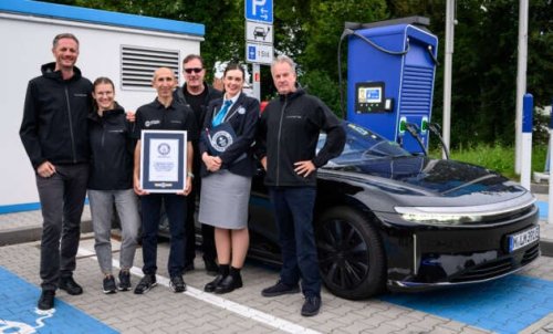 Lucid Air Grand Touring sets Guinness World Record for longest journey by an EV on one charge &ndash; 1,205 km